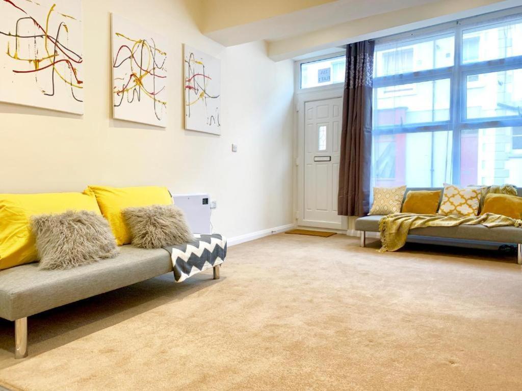 Eastbourne Beach Pier Apartment Exterior photo
